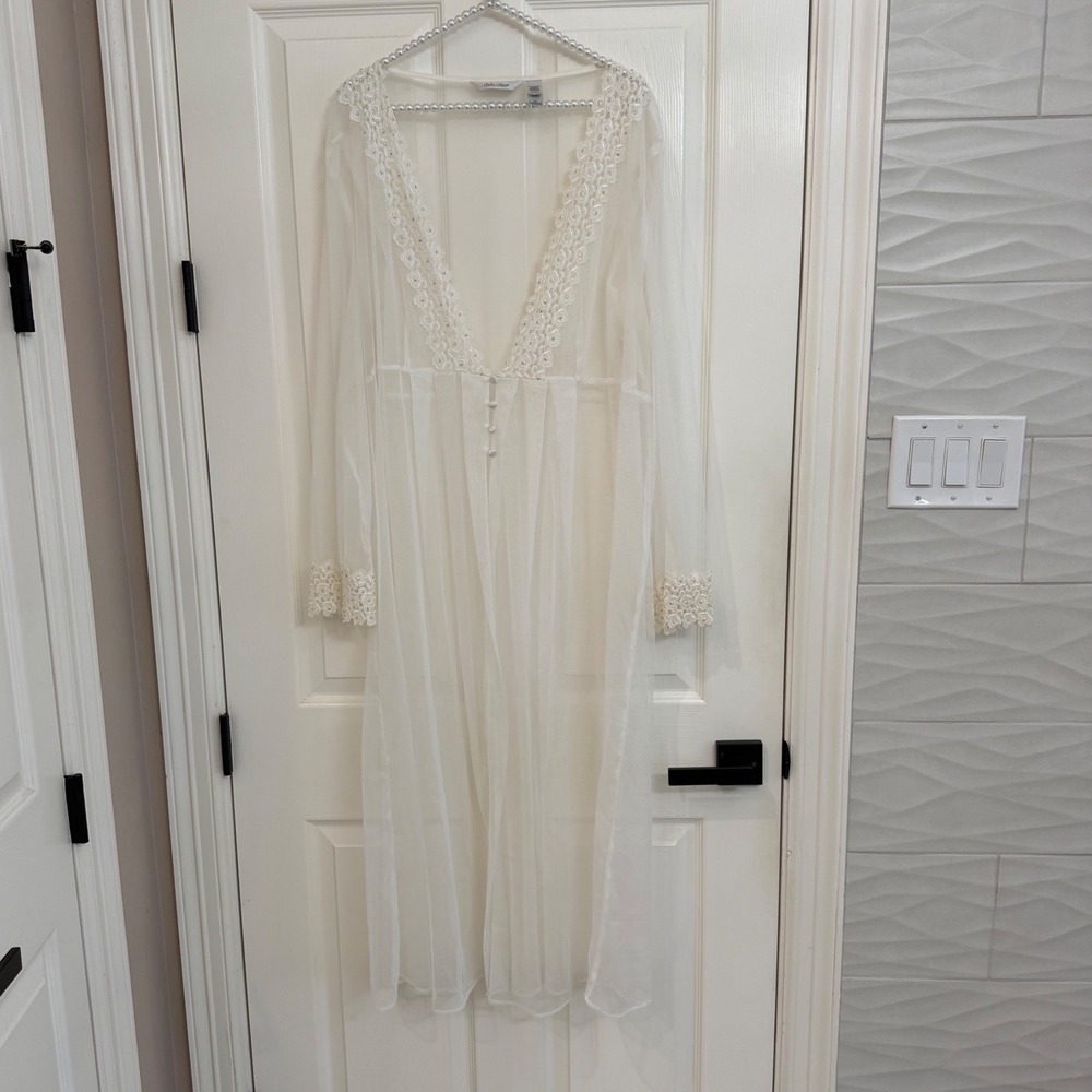 Vintage Y2K Delicates 3X Sheer Coquette White Robe Ornate Beaded Lace Trim EUC